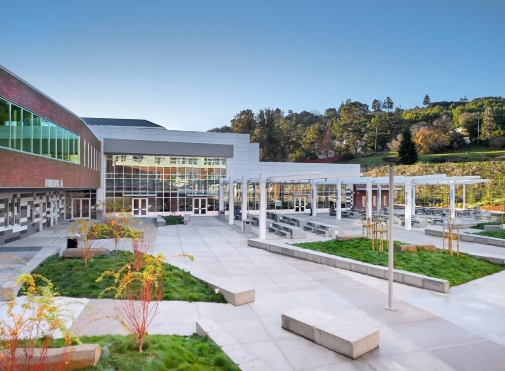Pinoke School Pinole Valley High School - PBK Architects