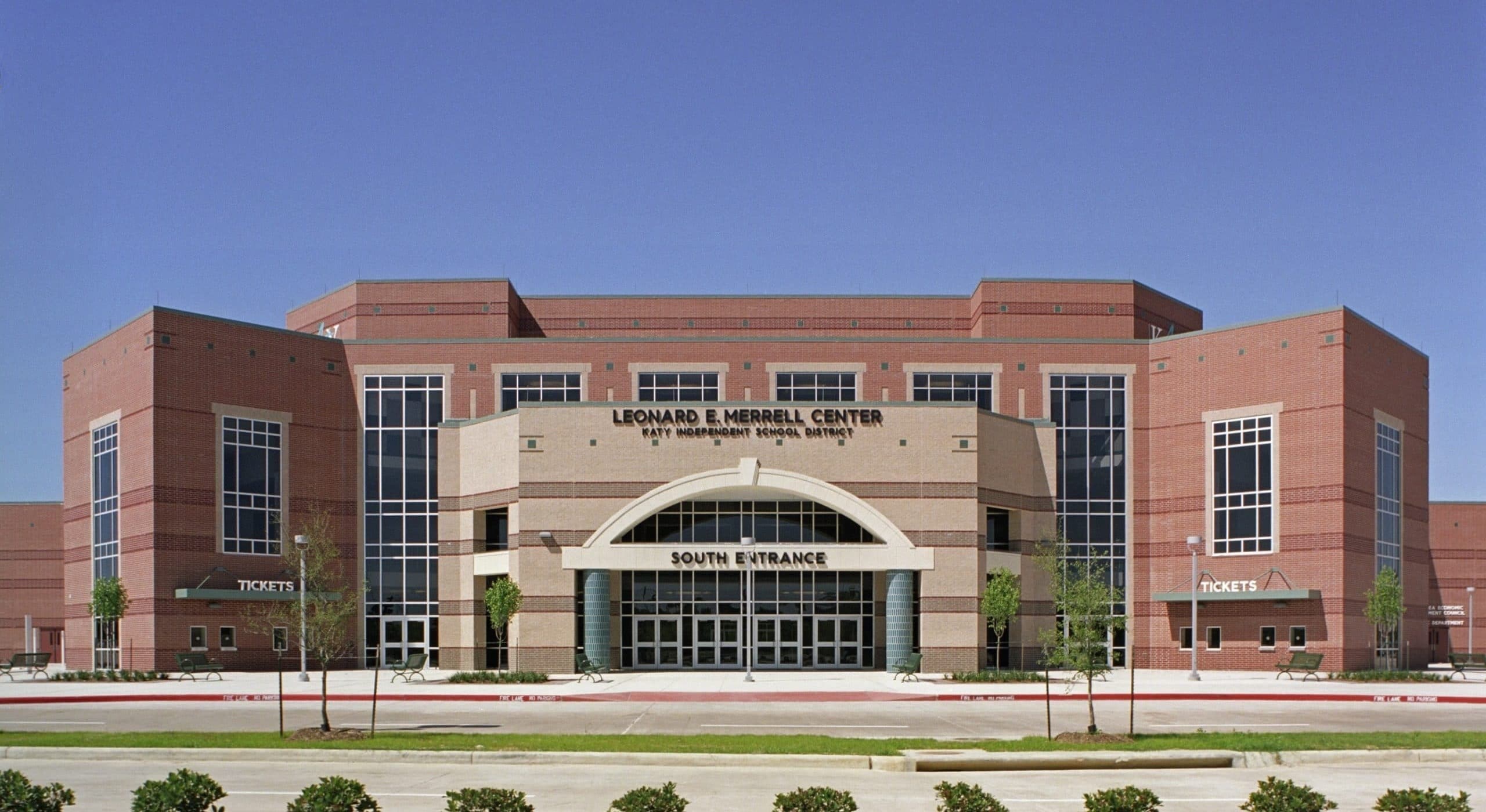Leonard Merrell Center - PBK Architects